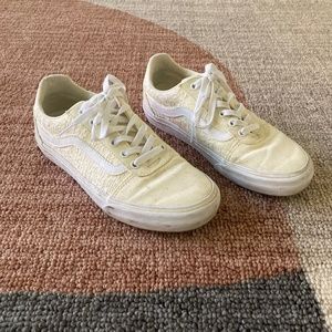 Vans Deluxe Sneakers